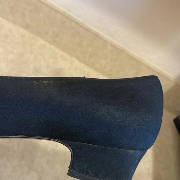 Trotters Black Block Heeled Slip-on Wide Width Dress Shoe - Picture 12 of 12